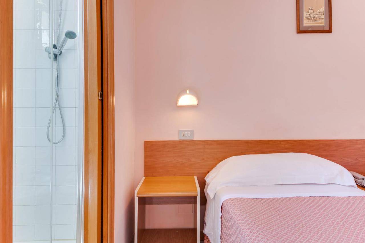 Hotel Sorriso Ρίμινι Εξωτερικό φωτογραφία