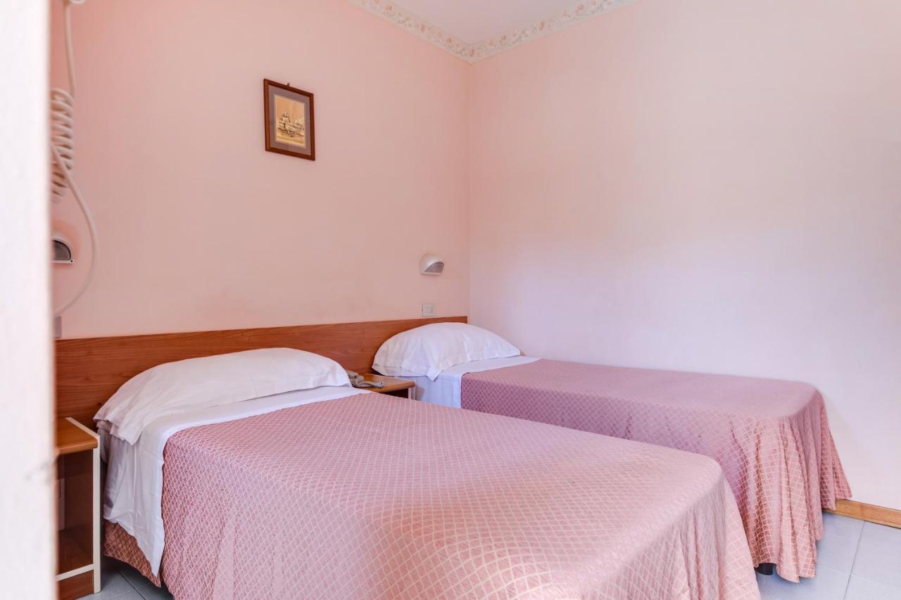 Hotel Sorriso Ρίμινι Εξωτερικό φωτογραφία
