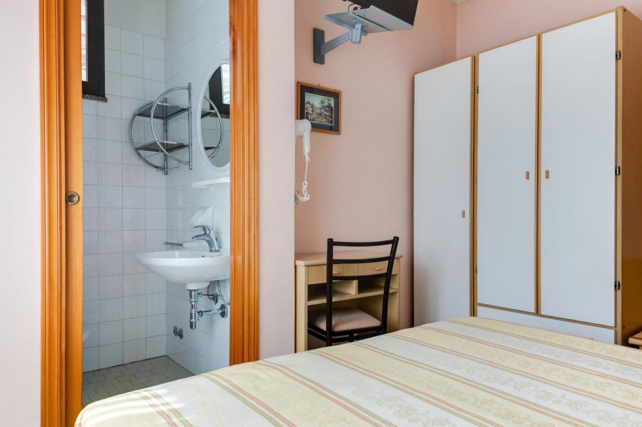 Hotel Sorriso Ρίμινι Εξωτερικό φωτογραφία