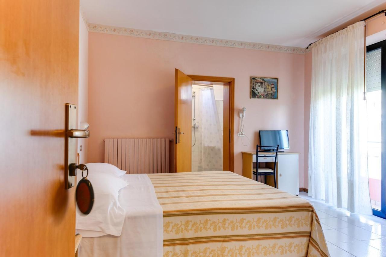 Hotel Sorriso Ρίμινι Εξωτερικό φωτογραφία