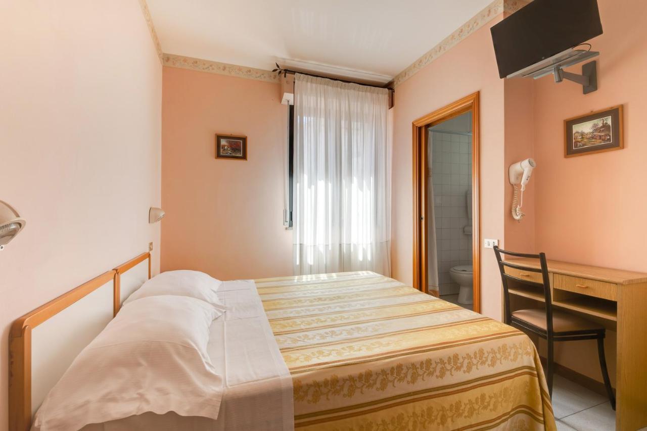 Hotel Sorriso Ρίμινι Εξωτερικό φωτογραφία